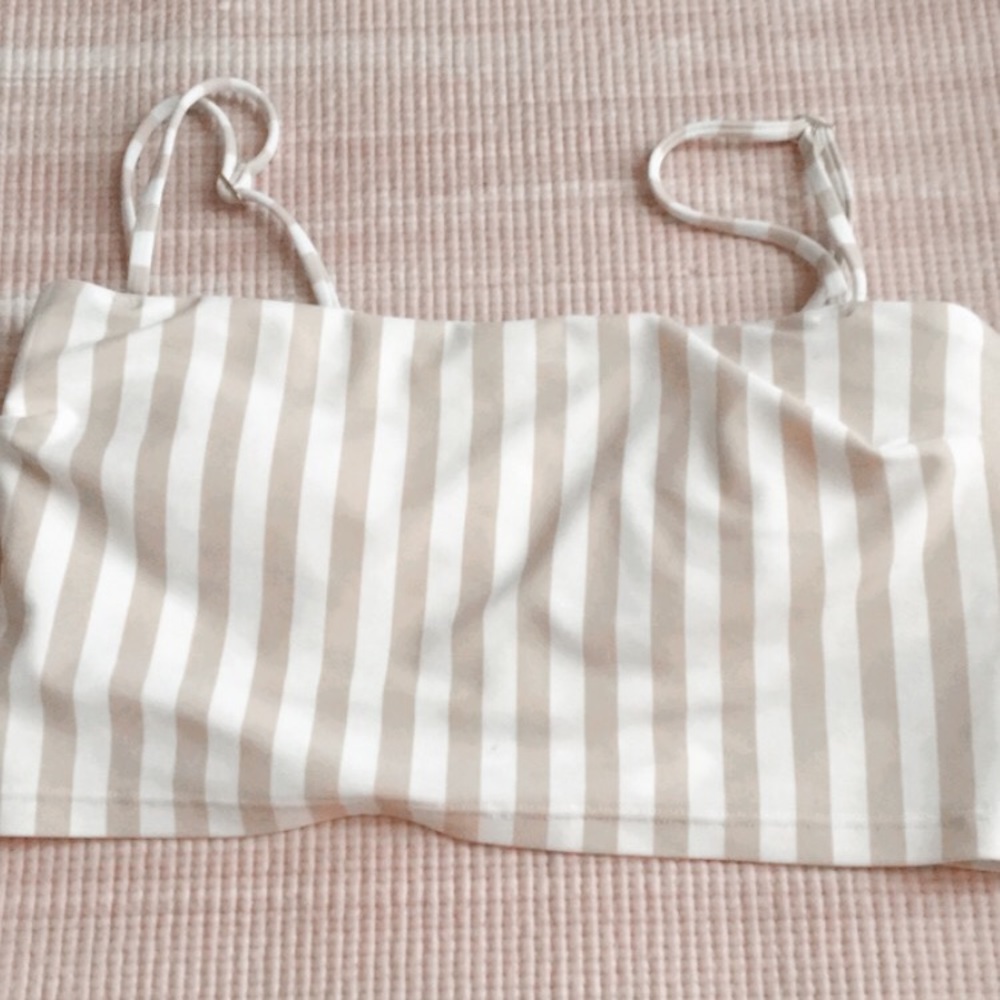 Hollister Longline Bandeau Bikini Top✨